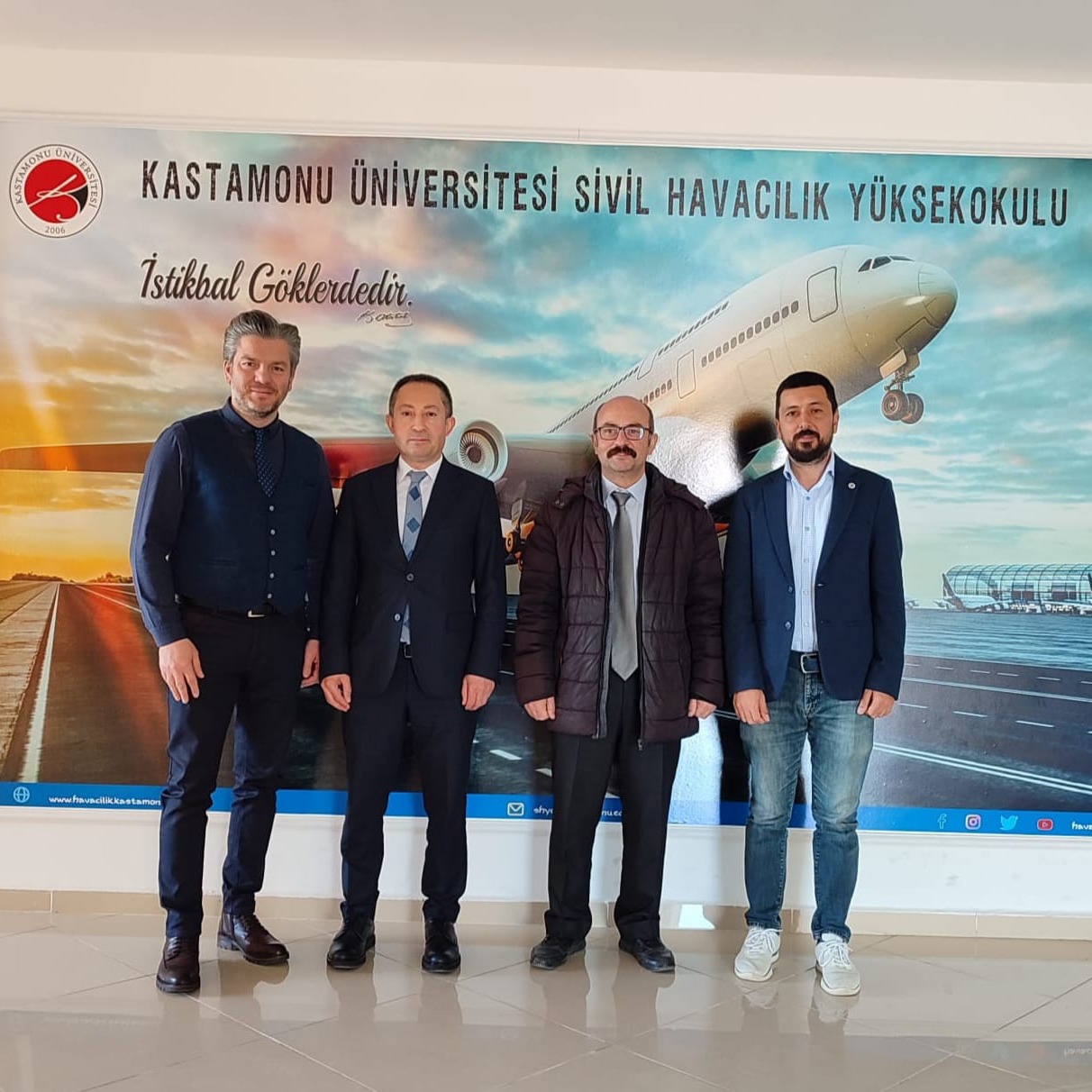 Sivil Havacılık Yüksekokulu İl Milli Eğitim Müdürlüğü Strateji Geliştirme Şube Müdürü Vedat Terlemez ve Arge Birimi Koordinatörü Engin Karakethüdaoğlu'nu ağırladı.